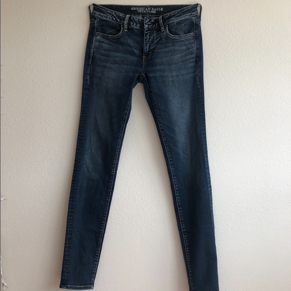 American Eagle Dark Wash Low Rise Jegging